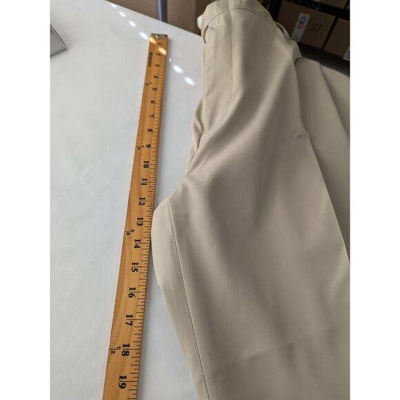 Jos A Bank Traveler Performance Pleated Cuffed Slider Waistband Chino Tan 46x29 - Picture 8 of 9